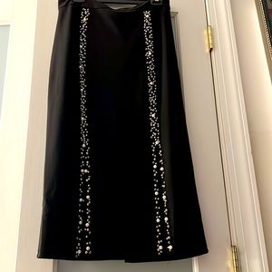Embellished Pencil Black Skirt. Pearl and Silver Bead embellishment. ✏️ 🌟